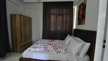 Standard Apartment, Balcony | Free WiFi