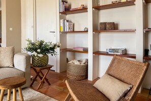 Interior - Mas sur la Colline – Luxury Villa with Panoramic Views & Private Pool in Flayosc (Flayosc)