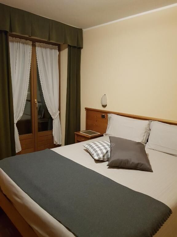 雙人或雙床房, 陽台, 山景 | 客房內保險箱、隔音、免費無線上網、無障礙通道