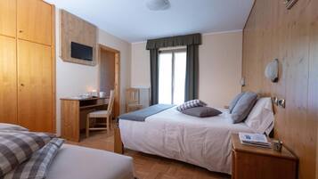 Coffres-forts dans les chambres, chambres insonorisées, Wi-Fi gratuit