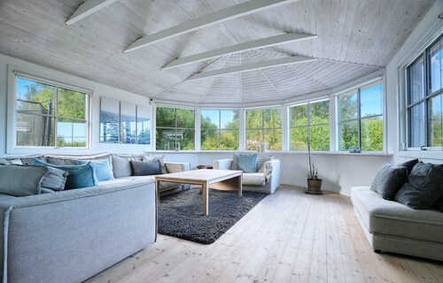 Hornbæk Summerhouse – Comfort & Modern Design