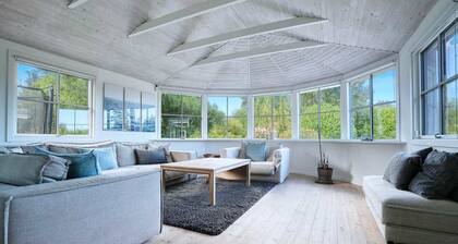 Hornbæk Summerhouse – Comfort & Modern Design