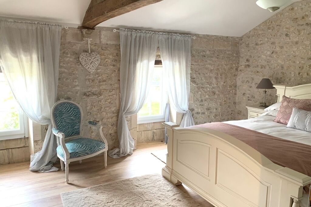 熨斗/熨衫板、Wi-Fi、床單