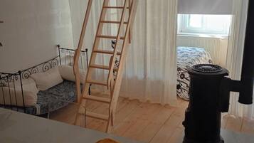 6 chambres, bureau, lit parapluie, Wi-Fi gratuit