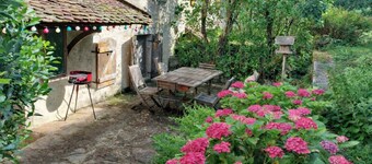 Getaway in the Jura - calm, nature & conviviality gîte for 6 to 8 people