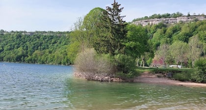 Getaway in the Jura - calm, nature & conviviality gîte for 6 to 8 people