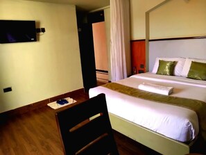 Deluxe Single Room | Soundproofing, free WiFi, bed sheets - Silver Slopes Resort & Spa Kagio (Kagio)