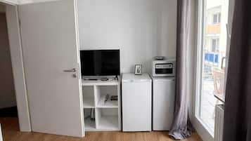 Comfort Apartment, City View | Interior