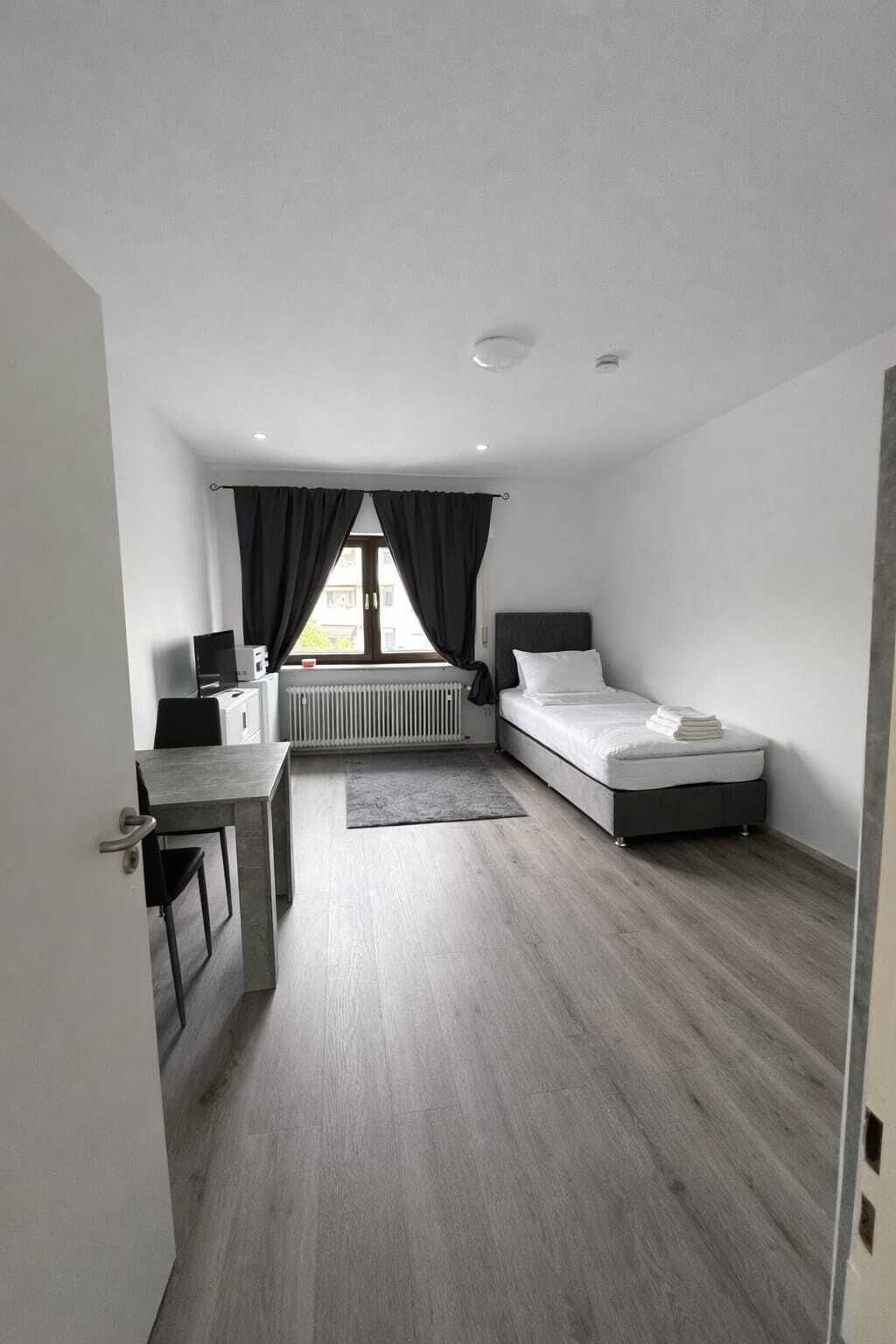 Comfort-Apartment, Stadtblick | Bügeleisen/Bügelbrett, kostenloses WLAN