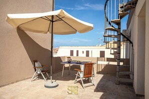 Outdoor dining - Penthouse with Solarium Blue Horizon (Alghero)