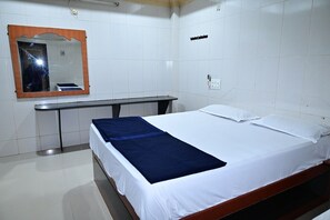 Økonomi-dobbeltrom | Wi-fi (mot et tillegg) og sengetøy