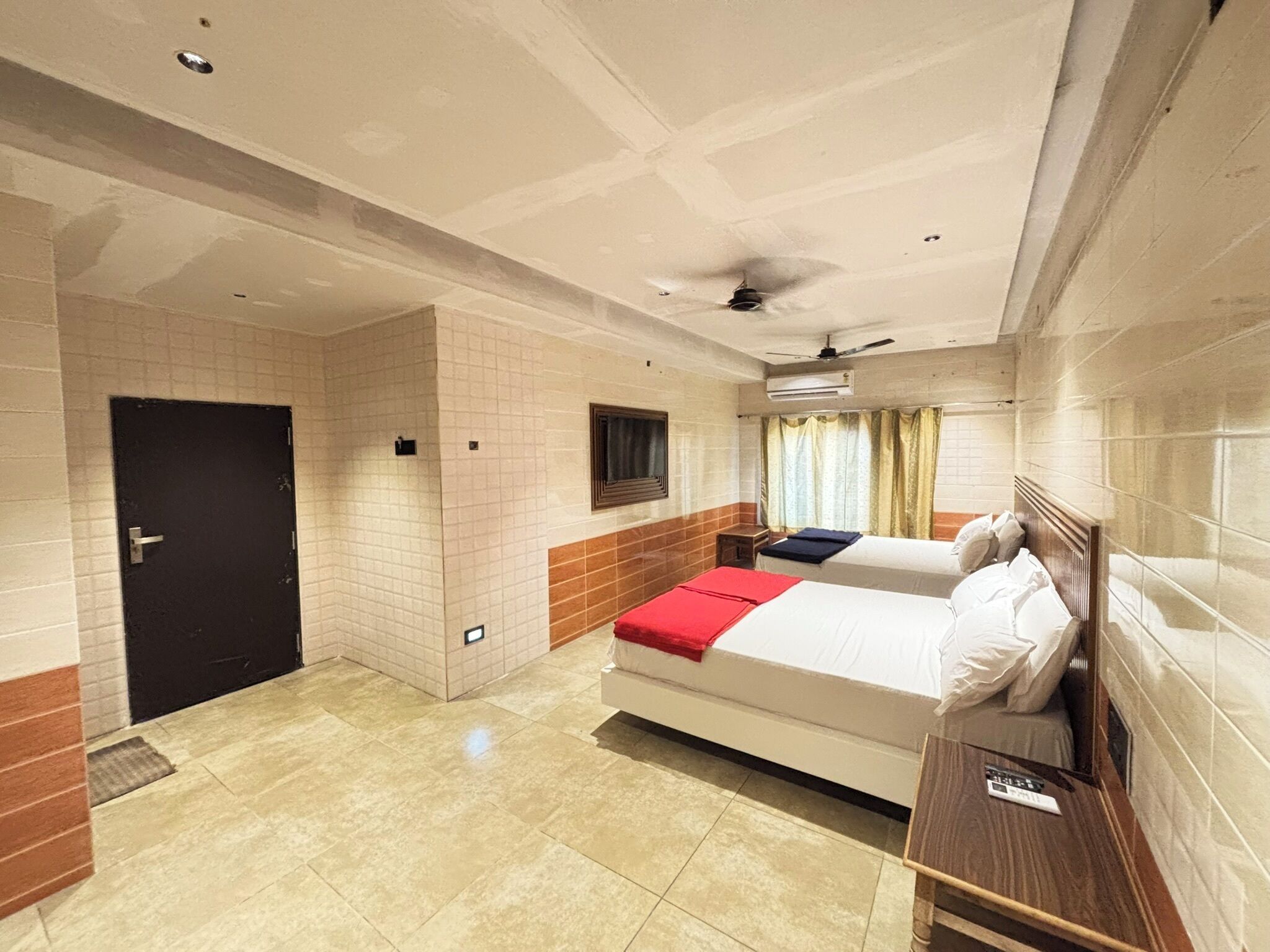 Firemannsrom – premium, aircondition | Wi-fi (mot et tillegg) og sengetøy