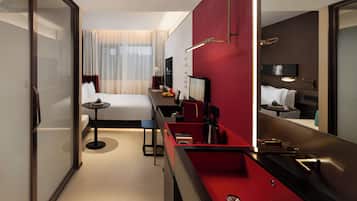 Habitación individual Confort, vistas a la ciudad | Caja fuerte, cortinas opacas, sistema de insonorización