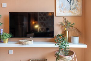 Apartment, 1 Double Bed, Kitchen, City View | Interior - Johny's Spot - 1BR & Balcony in Larnaca (Larnaca)