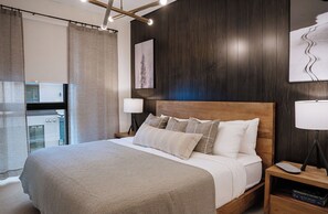 3 slaapkamers, een strijkplank/strijkijzer, gratis wifi, beddengoed