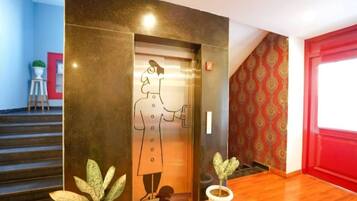 Habitación individual Deluxe, vistas a la ciudad | Interior