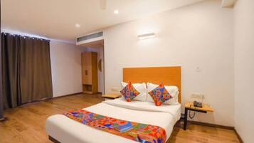 Habitación individual Deluxe, vistas a la ciudad | Escritorio, espacio para trabajar con un portátil, wifi gratis