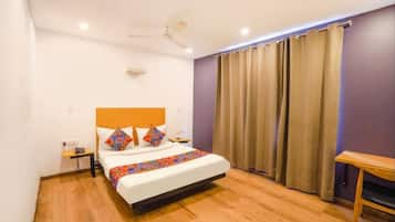 Deluxe Single Room, City View | Desk, laptop workspace, free WiFi