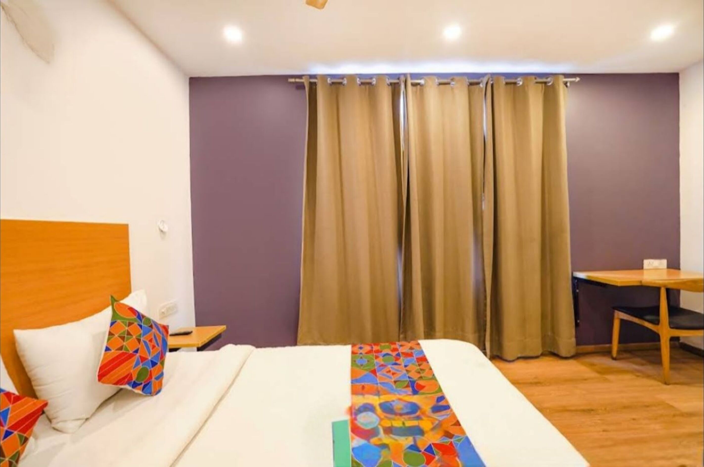 Deluxe Single Room, City View | Desk, laptop workspace, free WiFi