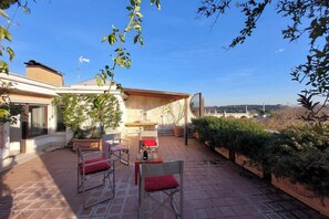 Outdoor dining - Loft in Ponte Milvio with terrace (Roma)