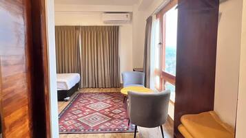 Luxury Suite, River View | Free WiFi