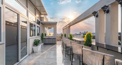 U By Z Hotels, Brookefield
