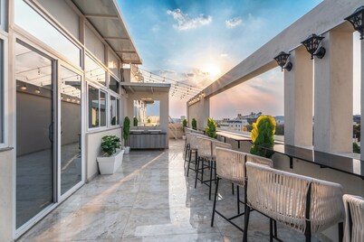 U By Z Hotels, Brookefield