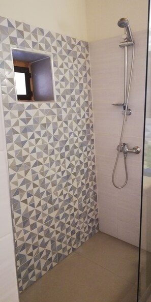 Hair dryer, towels, soap, toilet paper - The little apricot house for 2 in Vafes en Apokoronas-Chania 75007 (Vafés Apokoronas)