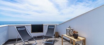 Fabuleux /Appartement standing /Jardin accès mer