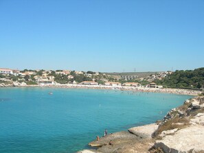 Beach - Fabulous /Standing apartment /Garden with sea access (Martigues)