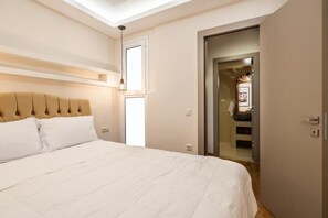 Iron/ironing board, Internet, bed sheets - MZ Kolonaki (Athina)