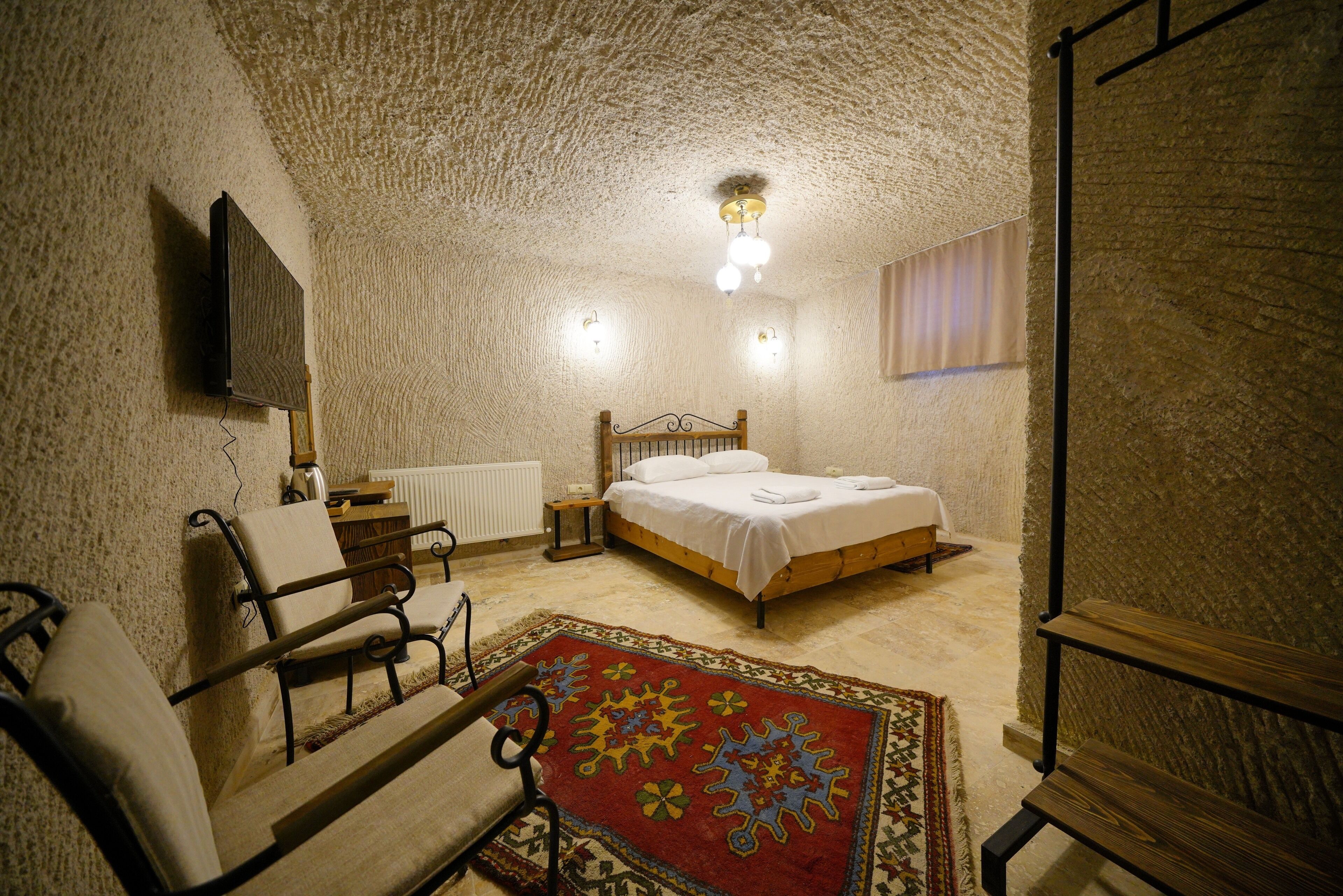 Comfort Double Room | Laptop workspace, free WiFi