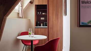 In-room safe, iron/ironing board, free WiFi, bed sheets