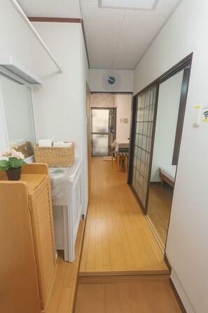 Kamar Quadruple, Bebas Asap Rokok | Interior