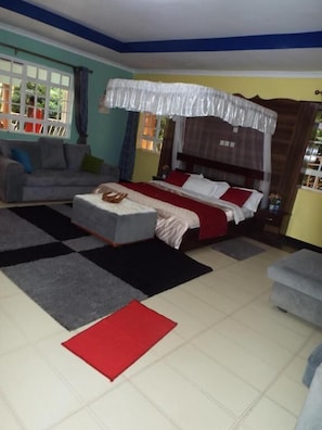 Standard Double Room | Individually decorated, individually furnished, free WiFi, bed sheets - The Gems Resort Kutus (Kutus)