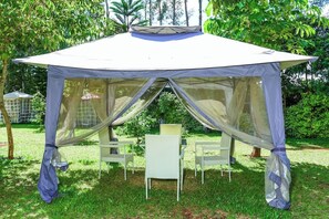 Gazebo - The Gems Resort Kutus (Kutus)