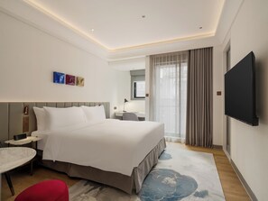 Coffres-forts dans les chambres, fer et planche à repasser