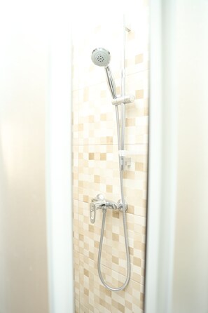 Standard Apartment, Balcony, Beach View | Bathroom - GOCCE DI LUNA (San Lucido)