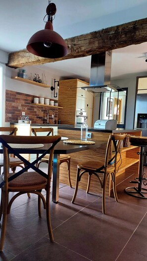Dining - FAMILLE & ESPACE charming renovated character house for 8 people (Segré-en-Anjou Bleu)