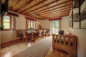 Chalet Hinterweiding Gut | Oleskelualue