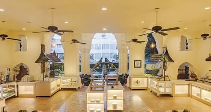 Monopoli Inn Hotel Bukittinggi