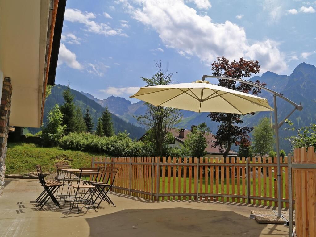 Restaurante al aire libre. Berghaus Anna Lisa