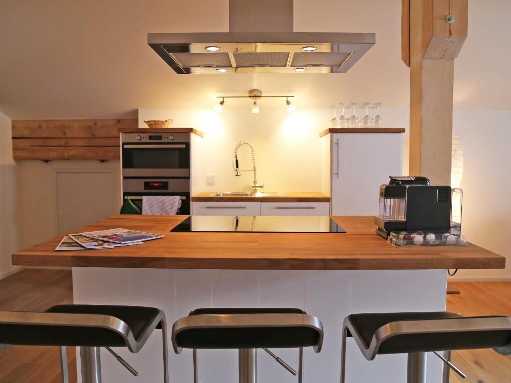 Family Apartment, Balcony, Mountain View | Private kitchen | Toaster