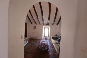 Living area - Stylish 1 Bedroom Apartment in Alhama de Granada (Alhama de Granada)