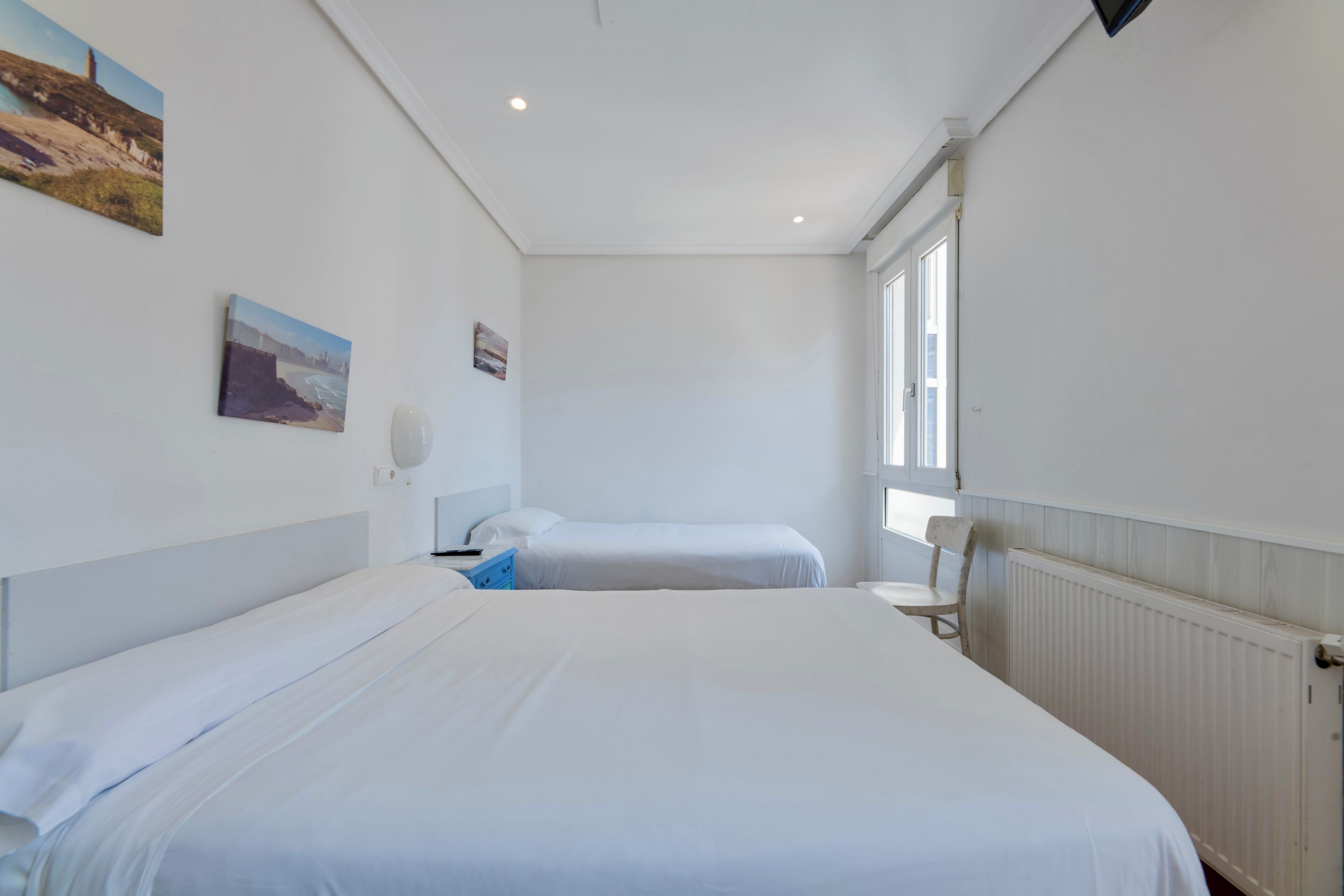 Twin Room, City View | Desk, free WiFi