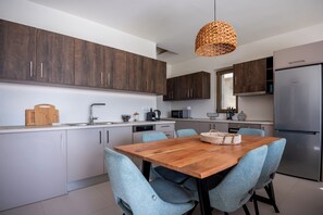Private kitchen - Elpida Luxury Villa, Private Pool, Fantastic View (Chania)
