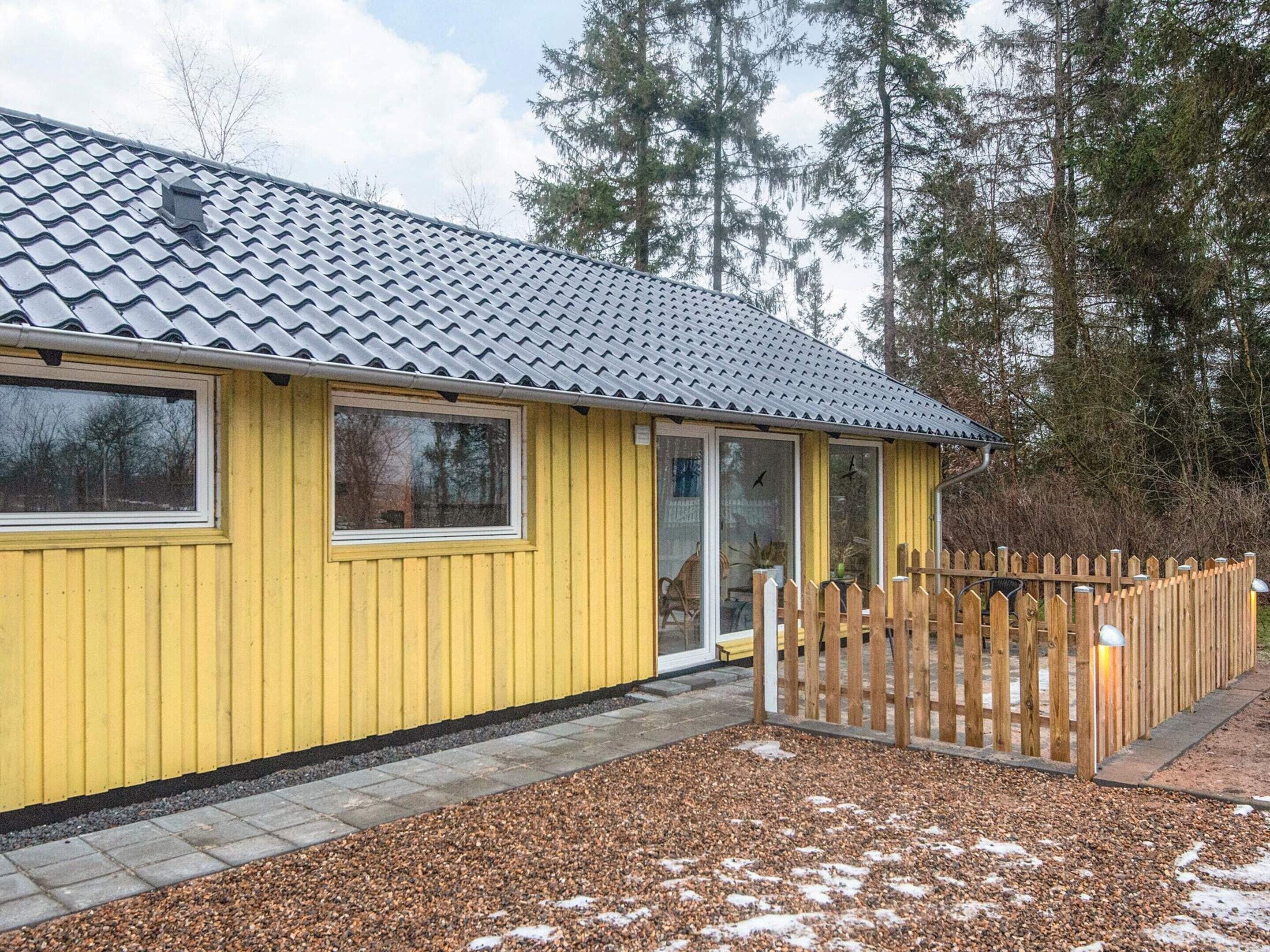 House | Pemandangan dari hartanah