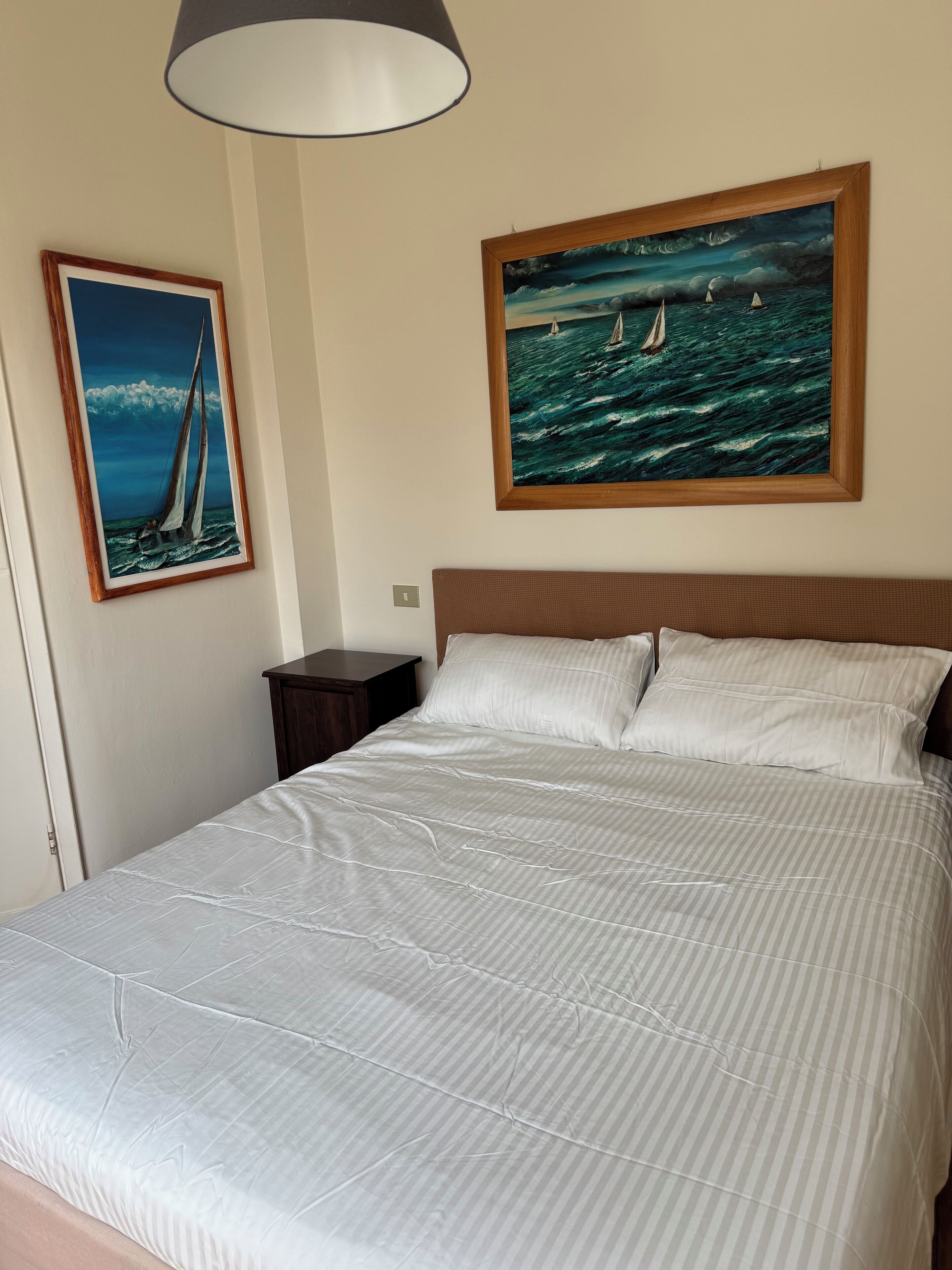 1 camera, ferro/asse da stiro, Wi-Fi gratuito, lenzuola