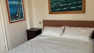 1 camera, ferro/asse da stiro, Wi-Fi gratuito, lenzuola