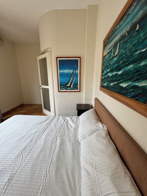 1 camera, ferro/asse da stiro, Wi-Fi gratuito, lenzuola